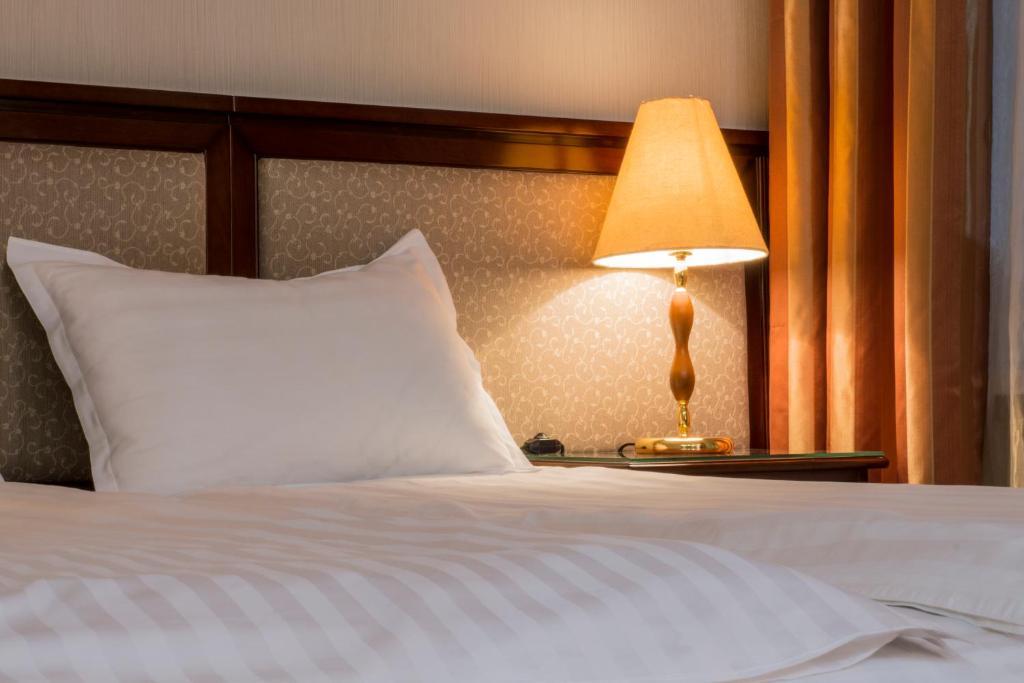 Ar Nuvo Hotel Karagandy Cameră foto